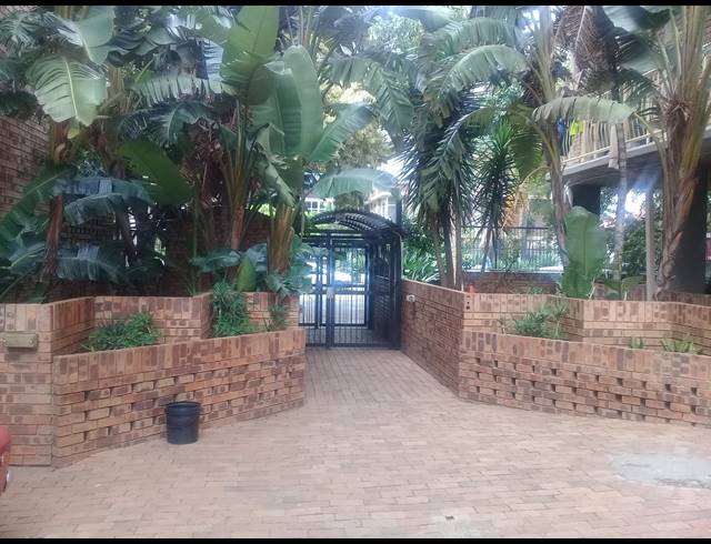 2 BEDROOM FLAT FOR SALE IN SILVERTON